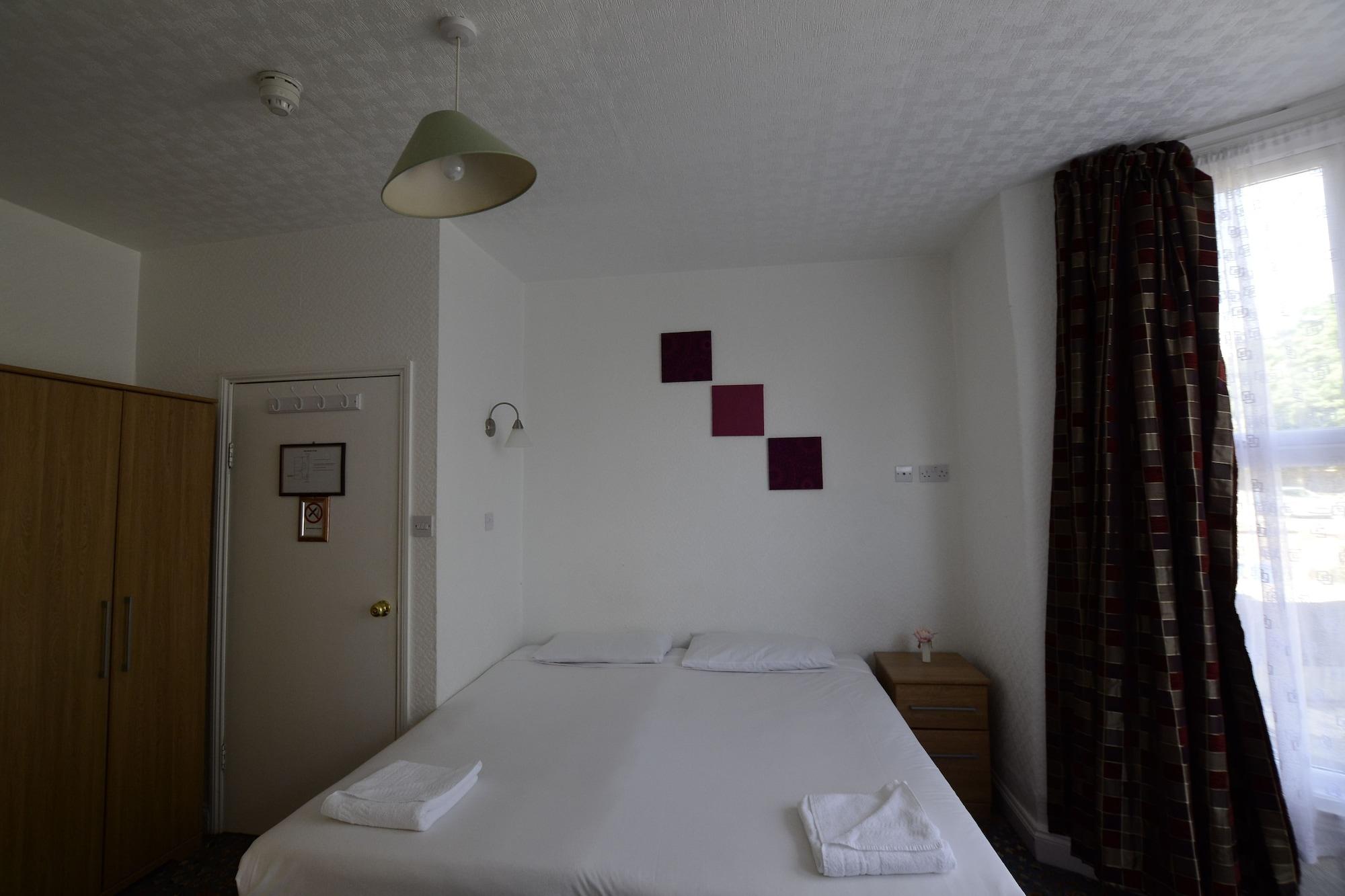 Park Hotel Илфорд Экстерьер фото